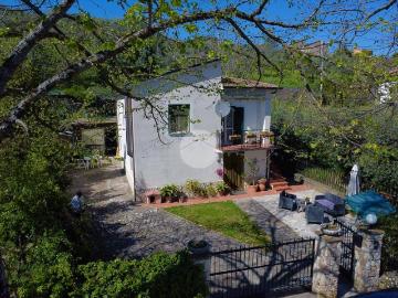Villa in vendita a Calvi dell'Umbria TR