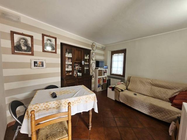 Casa indipendente in vendita a Camandona BI