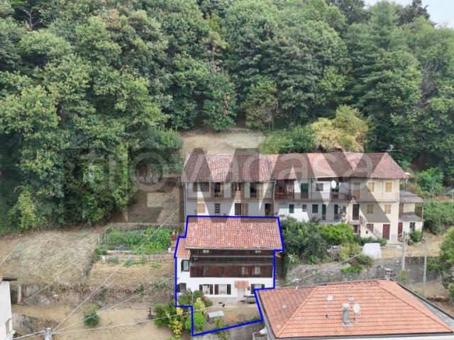 Casa indipendente in vendita a Camandona
