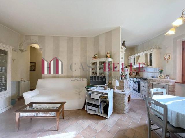 Casa indipendente in vendita a Camaiore