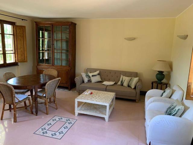 Casa indipendente in vendita a Camaiore LU