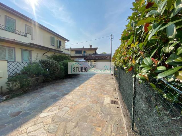 Casa indipendente in vendita a Camaiore LU