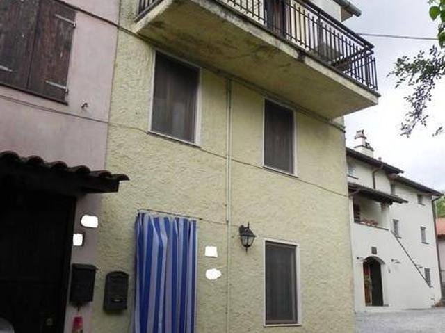 Casa indipendente in vendita a Camaiore LU