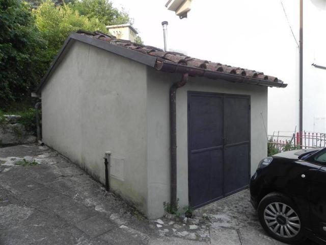 Casa indipendente in vendita a Camaiore LU