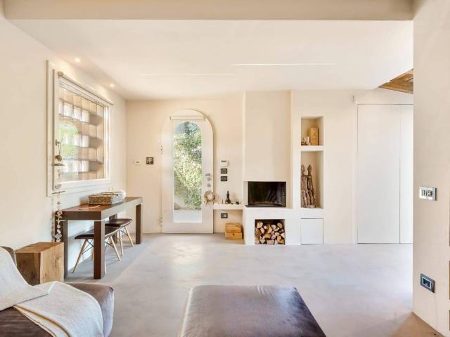 Casa indipendente in vendita a Camaiore LU
