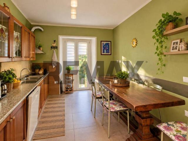 Casa indipendente in vendita a Cambiasca VB