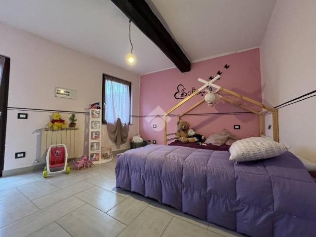 Casa indipendente in vendita a Cameri NO