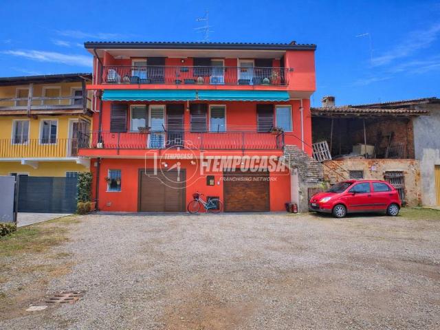 Casa indipendente in vendita a Cameri NO