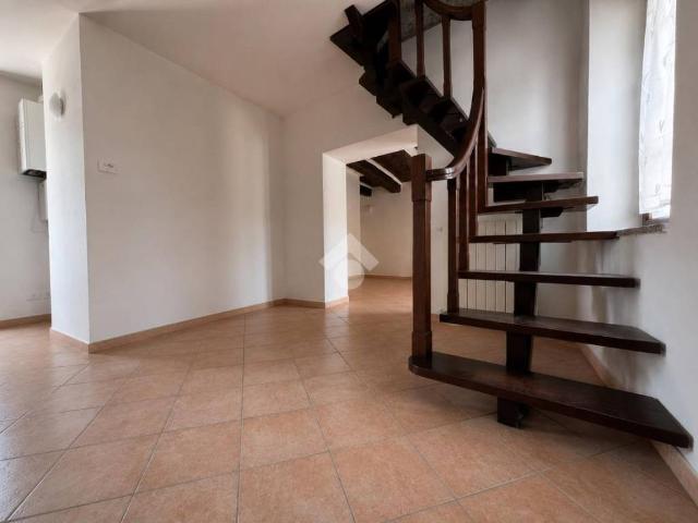 Casa indipendente in vendita a Cameri NO