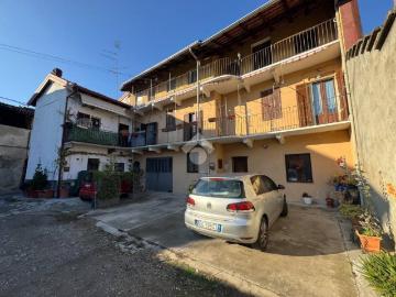 Casa indipendente in vendita a Cameri NO