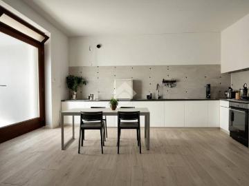 Casa indipendente in vendita a Cameri NO