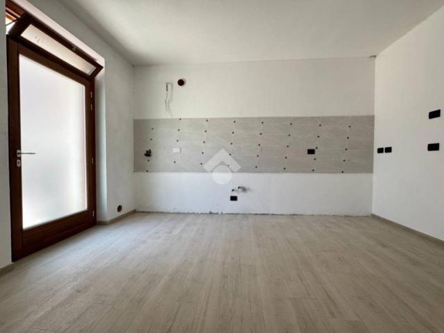 Casa indipendente in vendita a Cameri NO