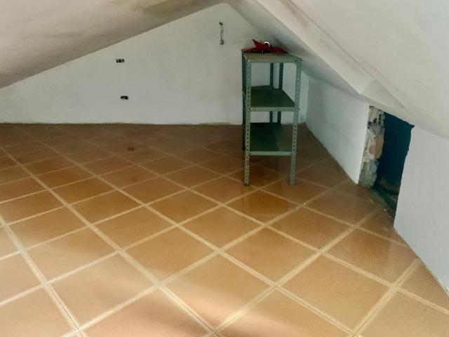 Casa indipendente in vendita a Camerino via o. Farnese 7