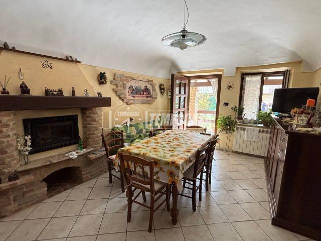 Casa indipendente in vendita a Camino