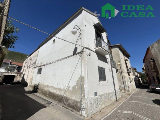 Casa indipendente in vendita a Camigliano CE