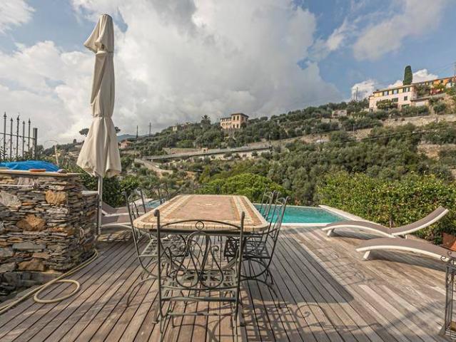 Casa indipendente in vendita a Camogli GE