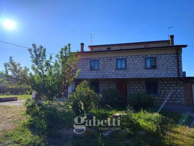 Casa indipendente in vendita a Campobasso CB