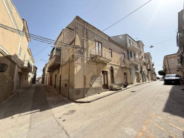 Casa indipendente in vendita a Campobello di Licata AG