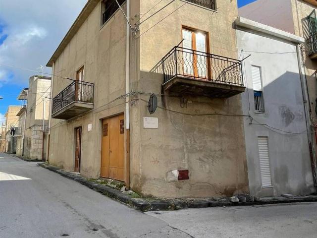 Casa indipendente in vendita a Campobello di Licata AG