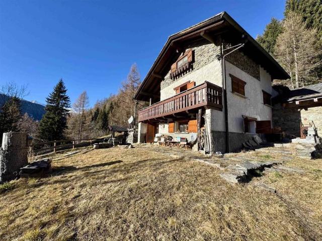 Casa indipendente in vendita a Campodolcino SO