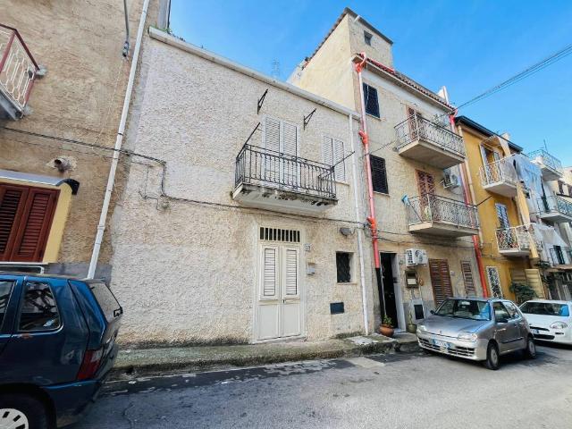 Casa indipendente in vendita a Campofelice di Roccella PA