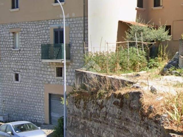 Casa indipendente in vendita a Campoli del Monte Taburno BN
