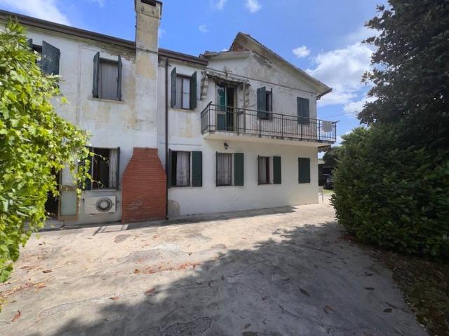 Casa indipendente in vendita a Campolongo Maggiore VE