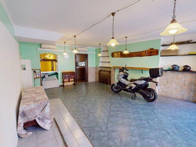 Casa indipendente in vendita a Campomorone GE