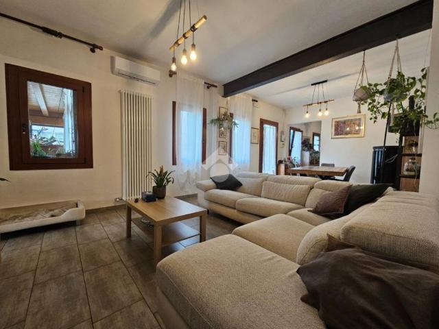 Casa indipendente in vendita a Camponogara VE