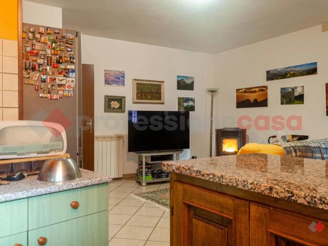 Casa indipendente in vendita a Camporgiano