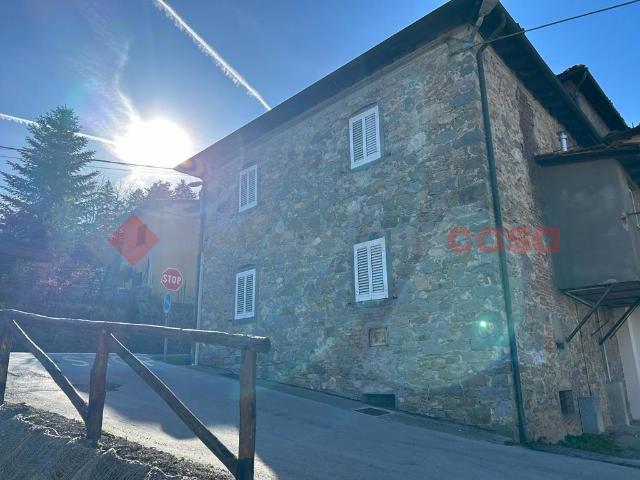Casa indipendente in vendita a Camporgiano