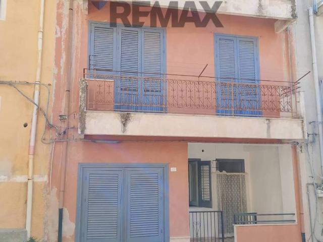 Casa indipendente in vendita a Camporeale PA