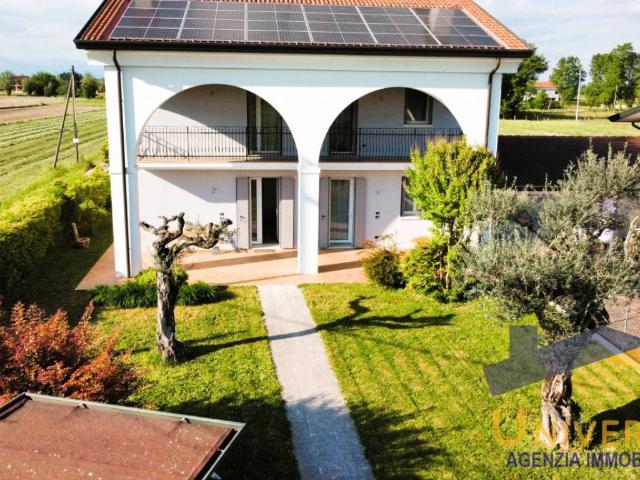 Casa indipendente in vendita a Camposampiero PD