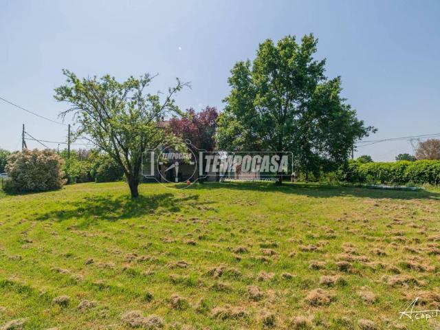 Casa indipendente in vendita a Camposanto via Panaria Est 81