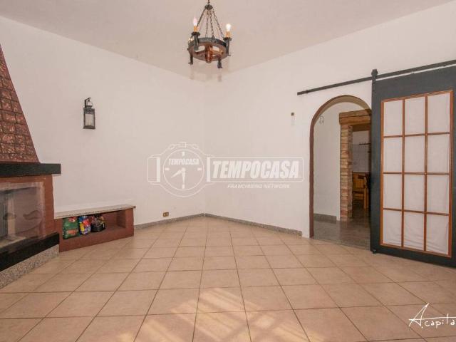 Casa indipendente in vendita a Camposanto MO
