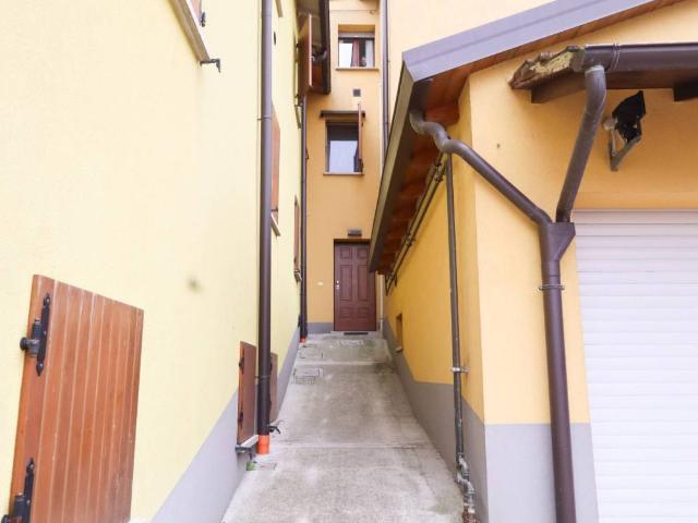 Casa indipendente in vendita a Camposanto MO