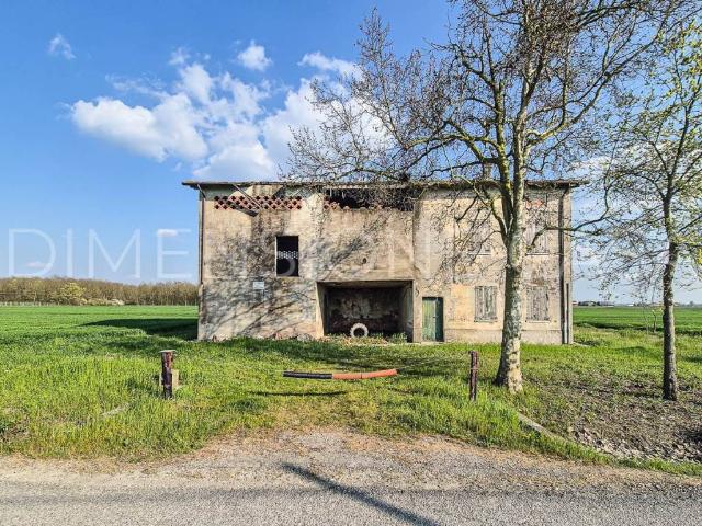 Casa indipendente in vendita a Camposanto MO