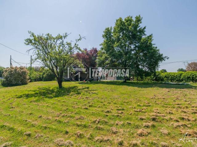 Casa indipendente in vendita a Camposanto MO