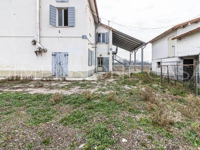 Casa indipendente in vendita a Camposanto MO