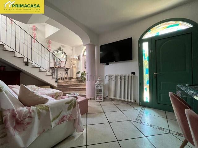 Casa indipendente in vendita a Campagnola Emilia RE