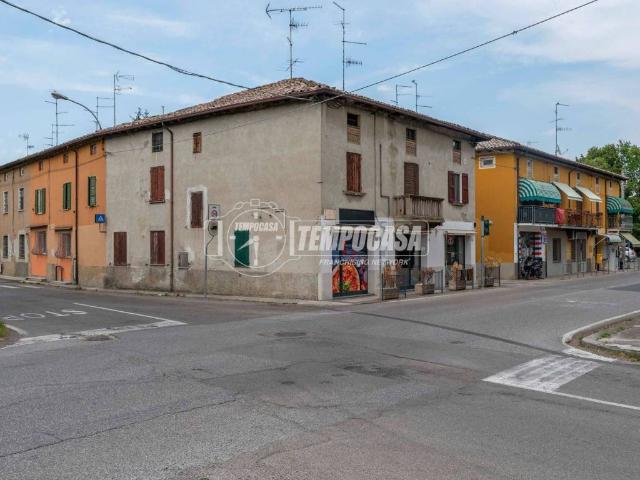 Casa indipendente in vendita a Campegine RE