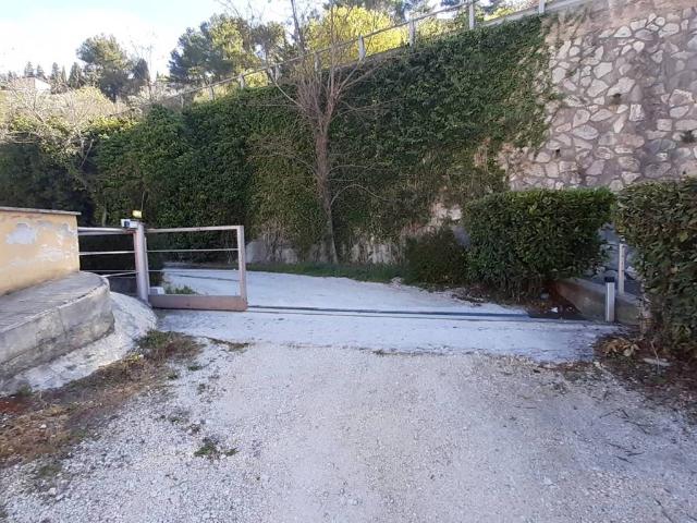 Casa indipendente in vendita a Campello sul Clitunno PG