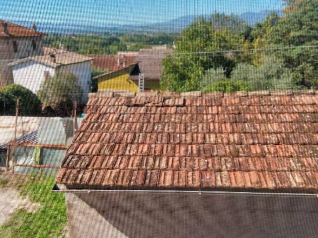 Casa indipendente in vendita a Campello sul Clitunno PG