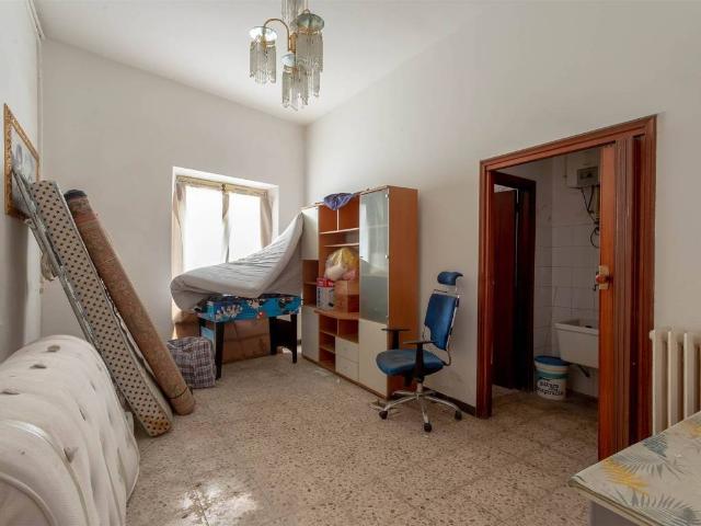 Casa indipendente in vendita a Campi Bisenzio FI