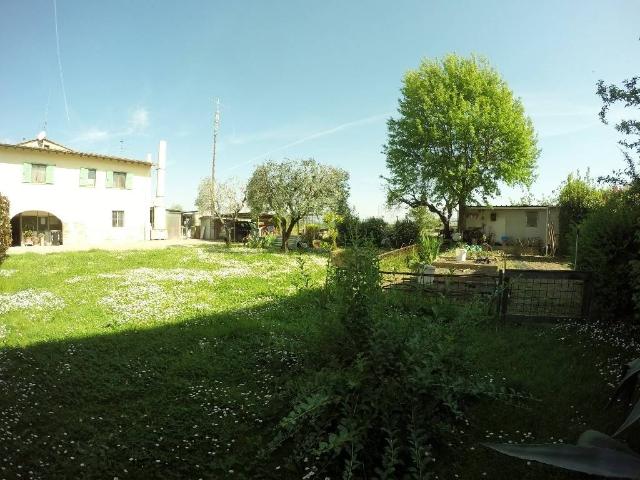 Casa indipendente in vendita a Campi Bisenzio FI