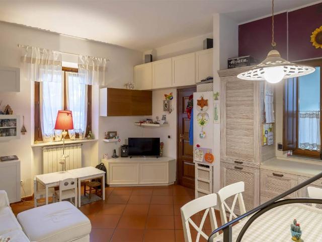 Casa indipendente in vendita a Campi Bisenzio FI