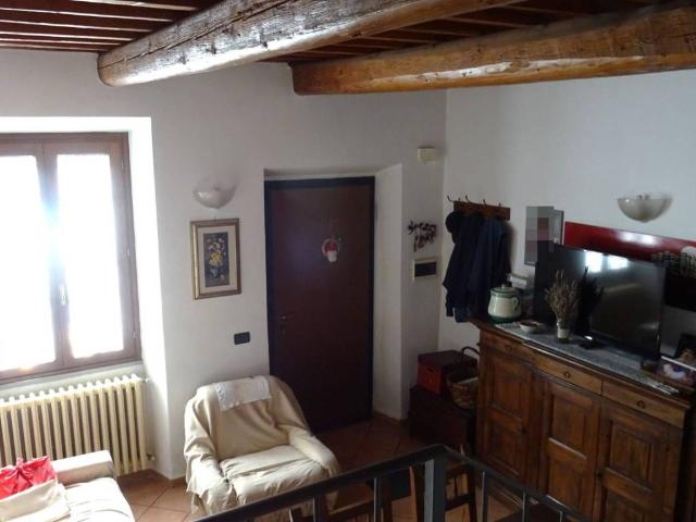 Casa indipendente in vendita a Campi Bisenzio FI