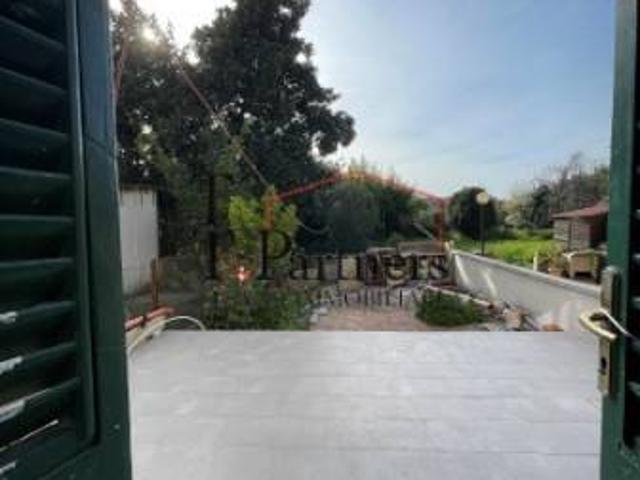 Casa indipendente in vendita a Campi Bisenzio FI
