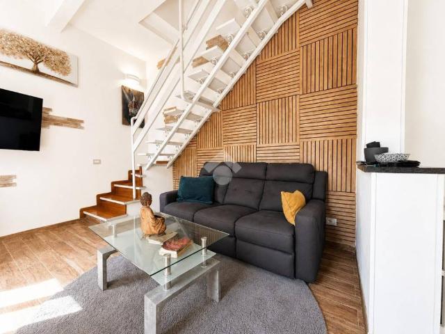 Casa indipendente in vendita a Campi Bisenzio FI