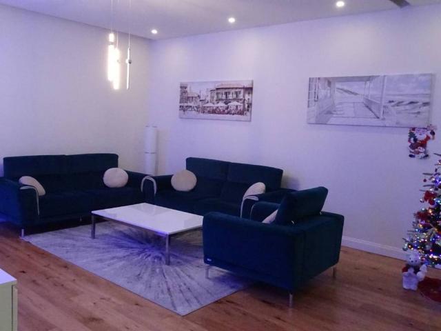 Casa indipendente in vendita a Campi Bisenzio FI